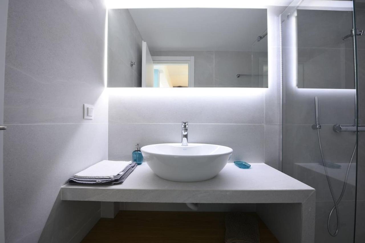 3 Mins Walking From Acropolis Apartment *