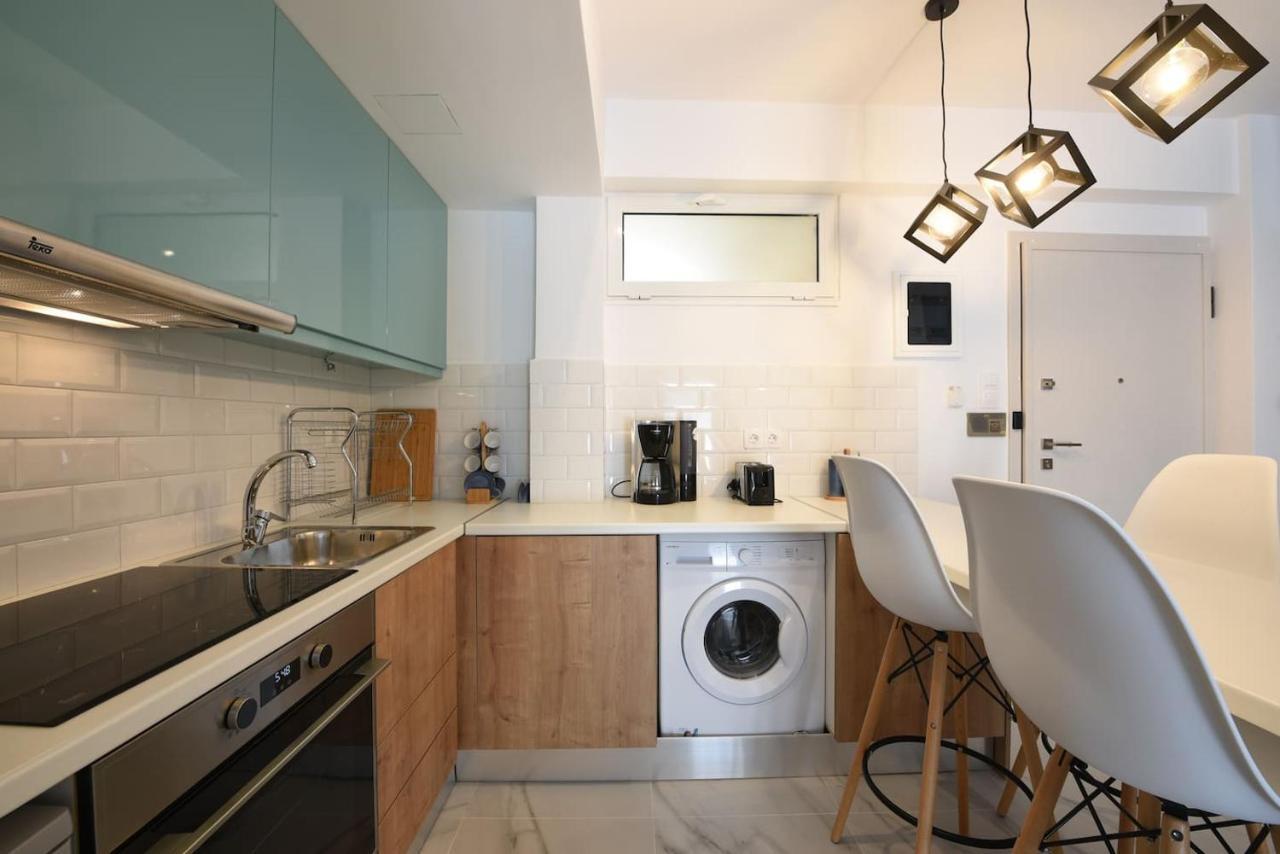 3 Mins Walking From Acropolis * Athens